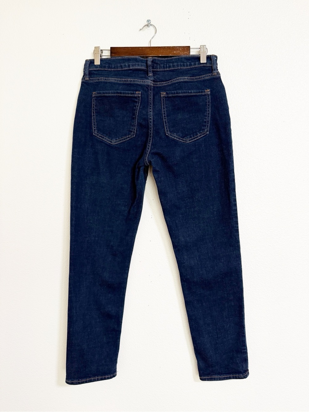 Banana Republic Girlfriend Jeans Dark Wash 6/28 - Picture 2 of 9